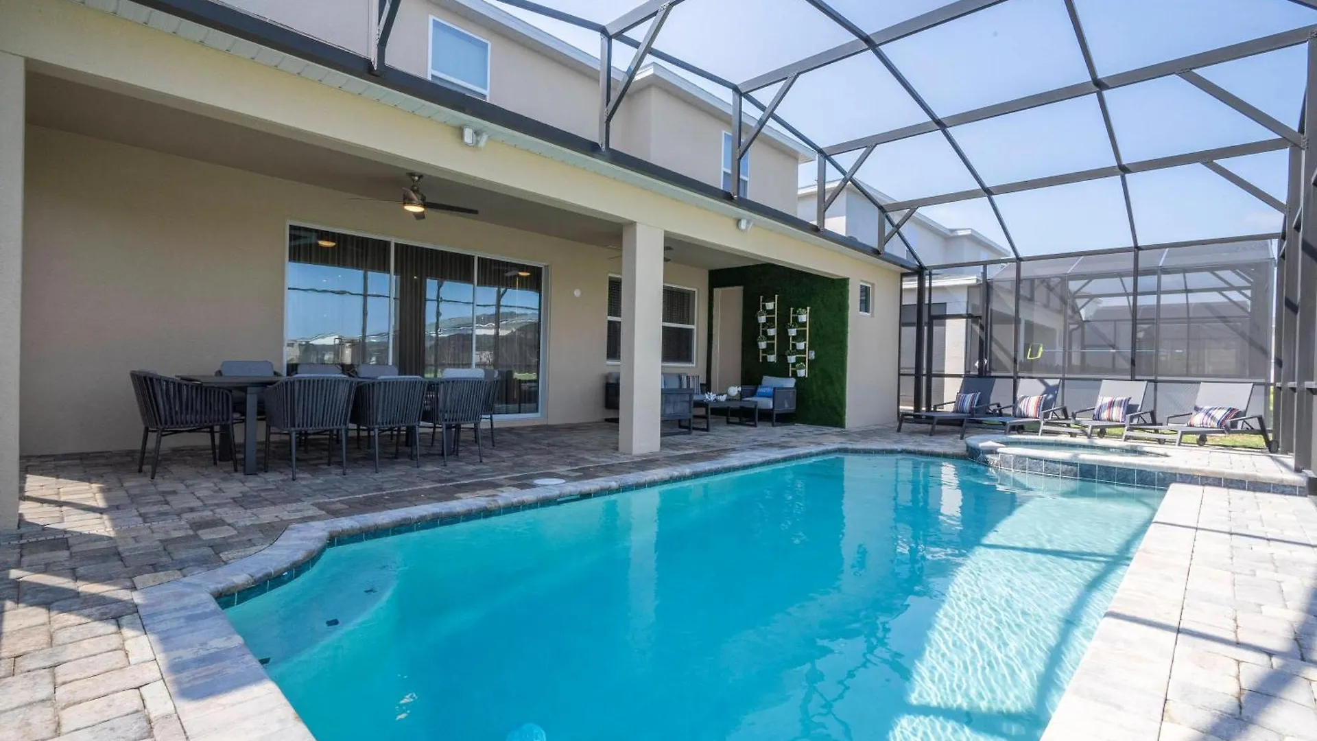 Brand New 9Bedrooms At Solara Resort Davenport