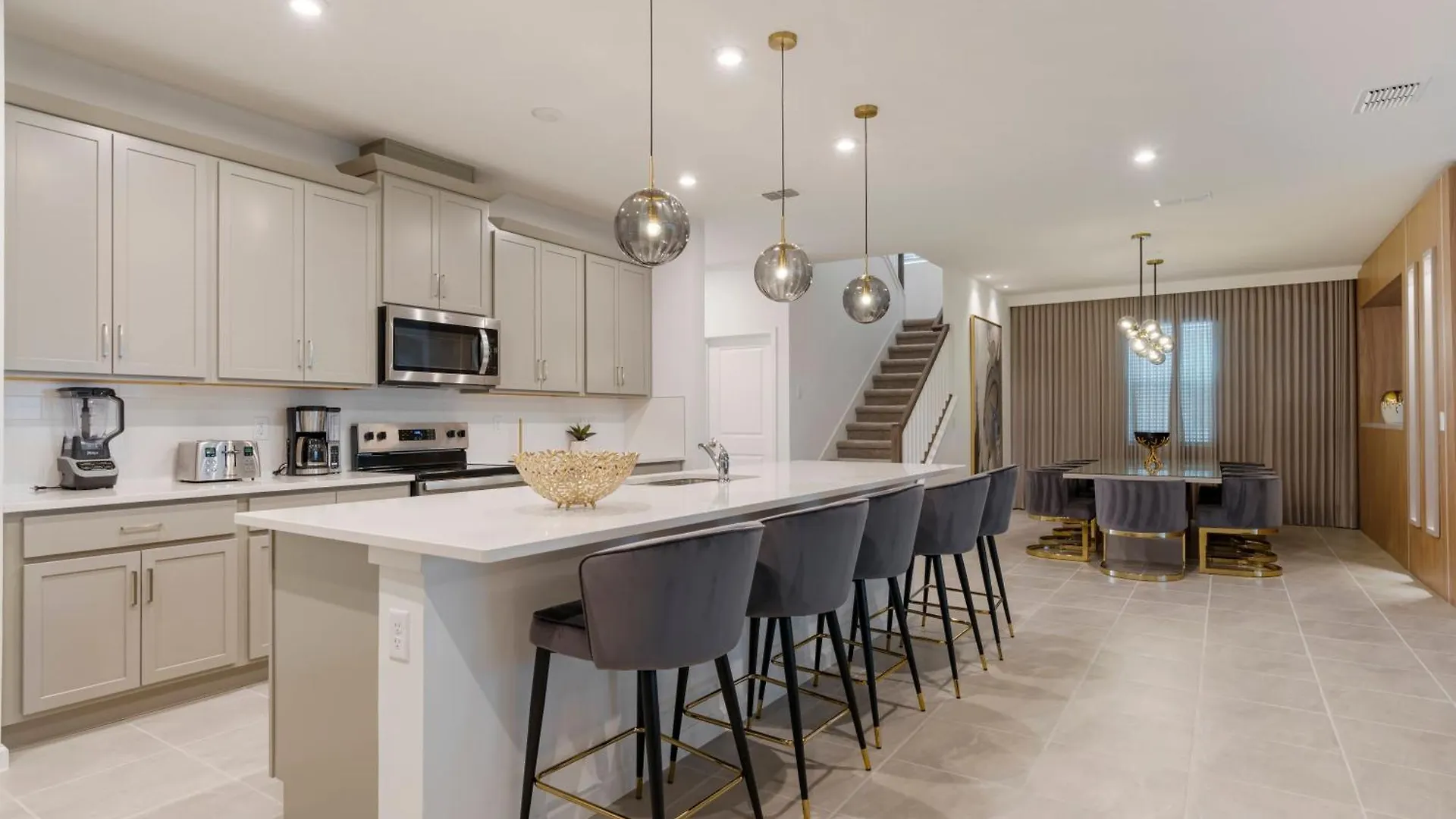 Brand New 9Bedrooms At Solara Resort Davenport