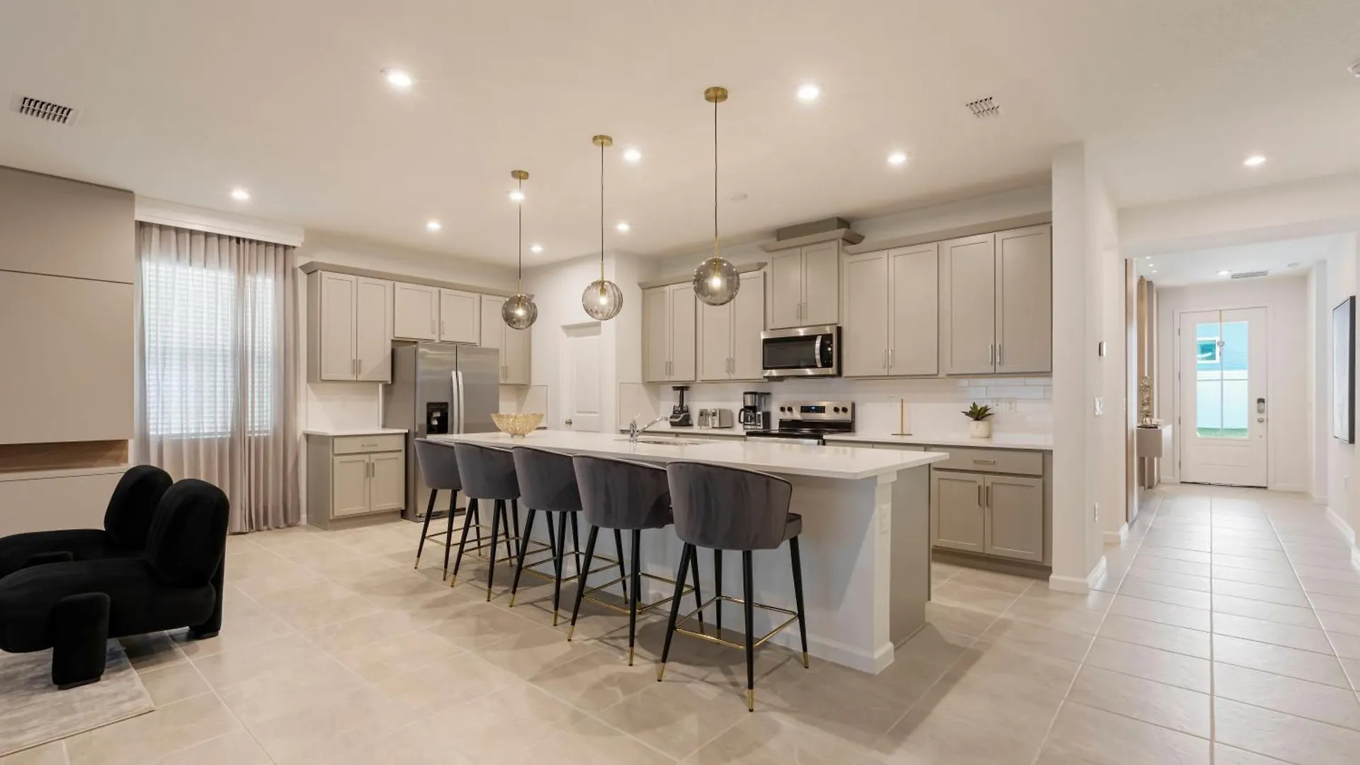 Brand New 9Bedrooms At Solara Resort Davenport