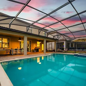 Heated Pool + Free Waterpark + Lazy River + Grill Holiday home